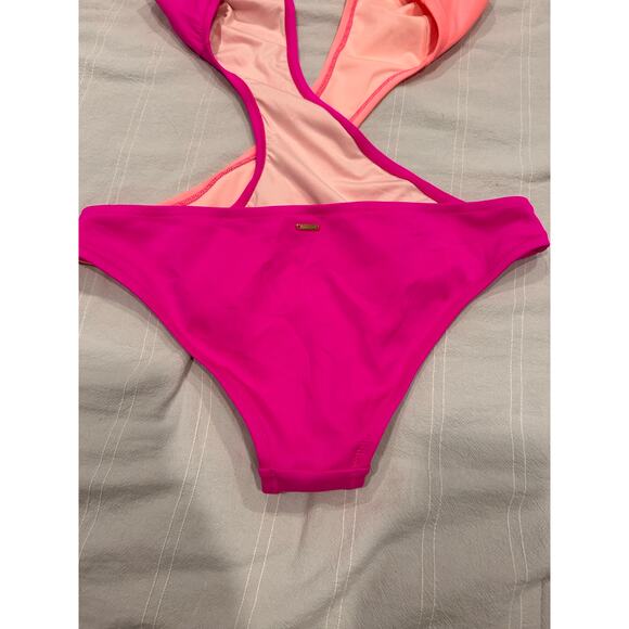 VICTORIA'S SECRET Archives Crossover Scuba Monokini One-Piece Swimsuit Size L - Picture 5 of 8